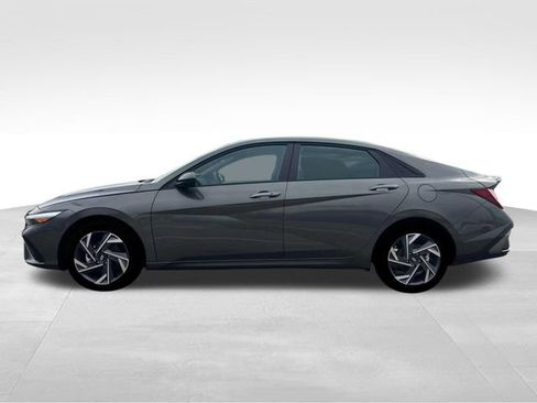 New 2025 Hyundai Elantra Sport image 3