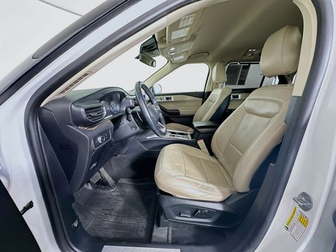 Used 2020 Ford Explorer Limited image 13