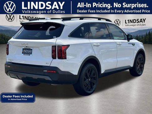 Used 2023 Kia Sorento S w/ Panoramic Sunroof Package AWD/4WD image 7