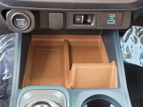 Used 2022 Ford Maverick Lariat w/ Lariat Luxury Package image 28