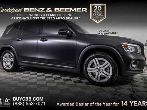 Used 2020 Mercedes-Benz GLB 250 4MATIC image 1