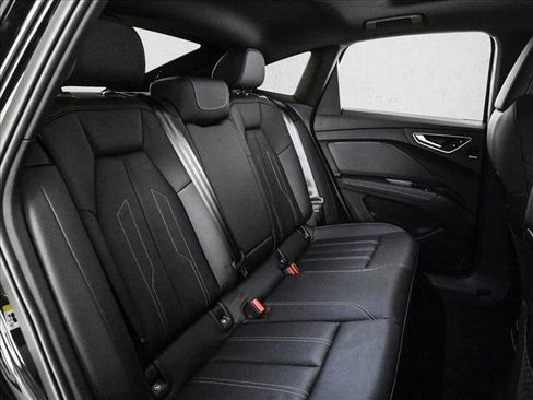 Certified 2025 Audi Q4 e-tron Premium Plus w/ Premium Plus image 21