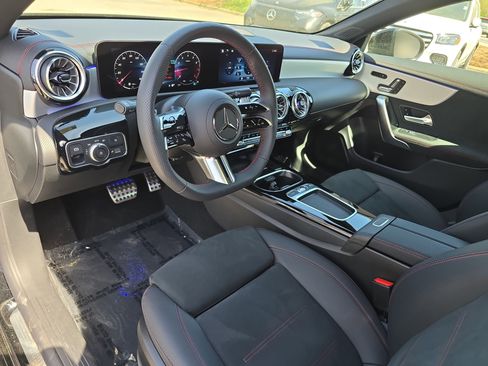 Used 2025 Mercedes-Benz CLA 250 image 15
