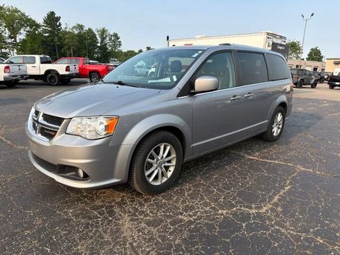Used 2018 Dodge Grand Caravan SXT FWD image 5