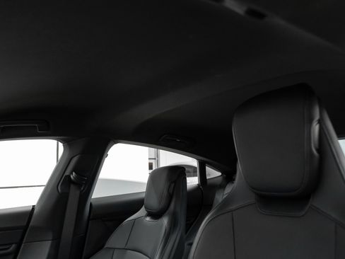 Used 2023 Porsche Taycan image 27