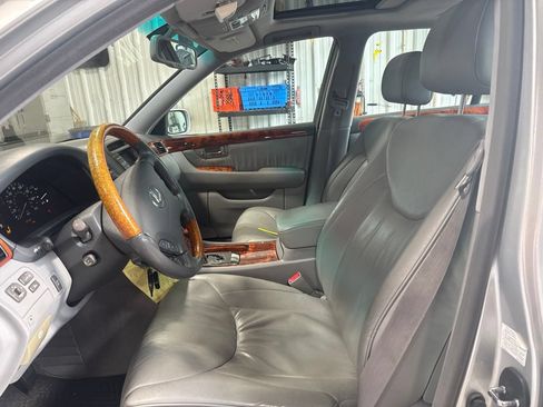 Used 2006 Lexus LS 430 RWD image 8