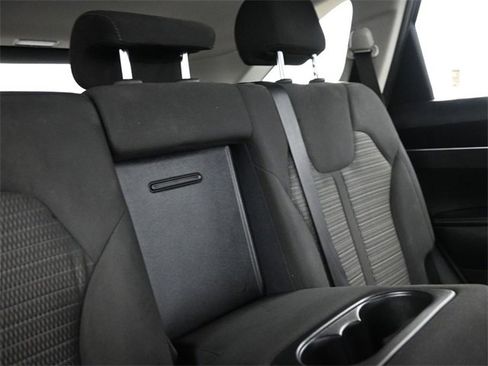 Used 2021 Kia Sorento LX image 20