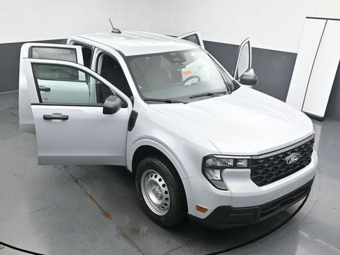 New 2026 Ford Maverick XL w/ Equipment Group 101A AWD/4WD image 32