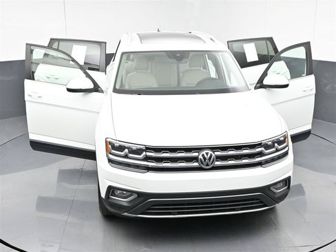 Used 2018 Volkswagen Atlas SEL FWD image 38