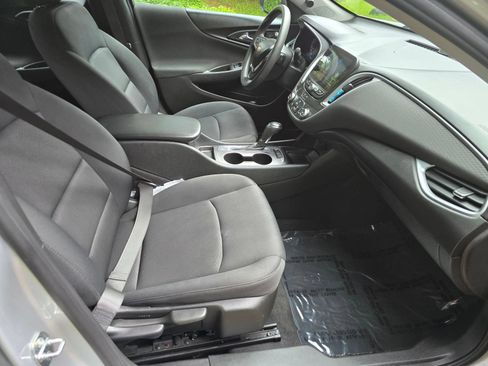 Used 2020 Chevrolet Malibu LS FWD image 11