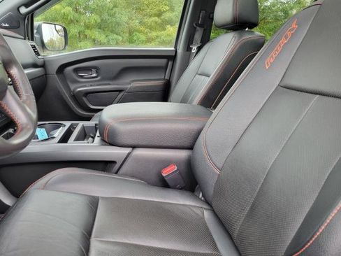 Used 2021 Nissan Titan PRO-4X image 19