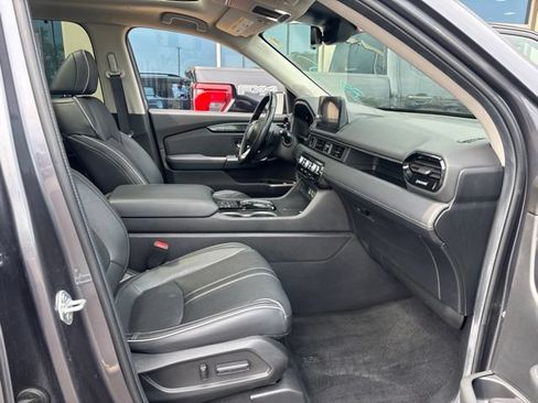 Used 2024 Honda Pilot Elite image 18