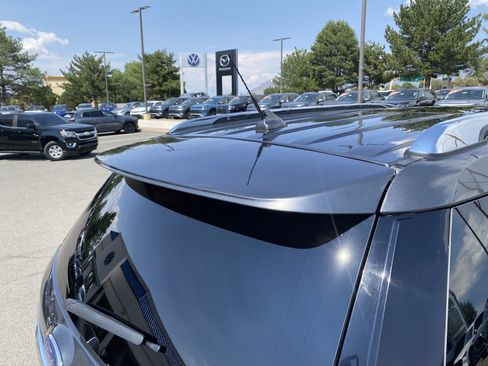 Used 2019 Ford Explorer Limited w/ Ford Safe & Smart Package AWD/4WD image 27