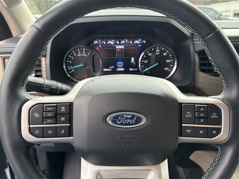 Used 2024 Ford Expedition Max Limited image 26