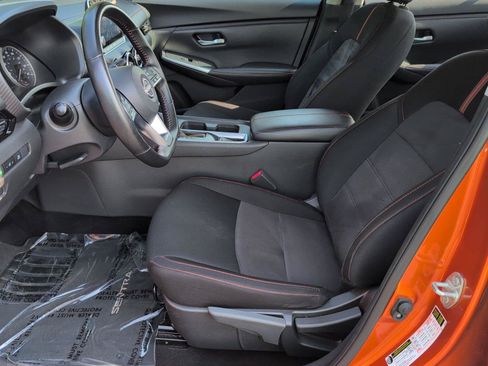 Used 2025 Nissan Sentra SR FWD image 3