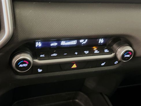 Used 2025 MAZDA CX-50 AWD 2.5 S w/ Premium Package image 24