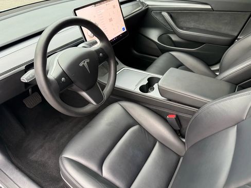 Used 2023 Tesla Model 3 Standard Range image 14