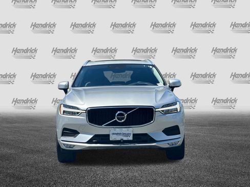 Used 2018 Volvo XC60 T6 Momentum w/ Convenience Package AWD/4WD image 10