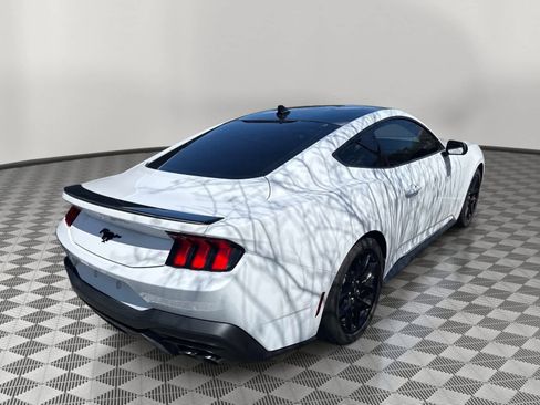 Used 2025 Ford Mustang Coupe image 4