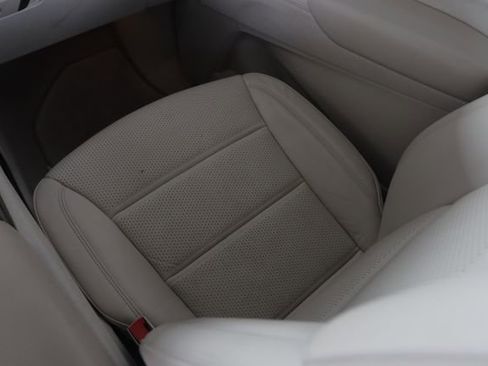 Used 2021 Cadillac Escalade Premium Luxury Platinum image 31