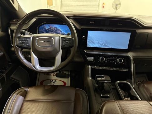 Used 2023 GMC Sierra 1500 Denali w/ Denali Reserve Package image 18