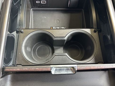 Used 2023 GMC Yukon XL Denali Ultimate AWD/4WD image 23