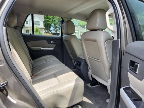 Used 2013 Ford Edge SEL FWD image 7