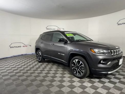 Used 2023 Jeep Compass Limited AWD/4WD image 3