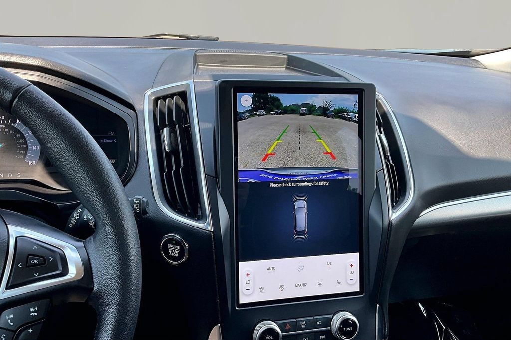 Certified 2024 Ford Edge Titanium AWD/4WD image 21