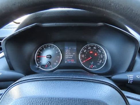 Used 2022 Toyota RAV4 LE image 22