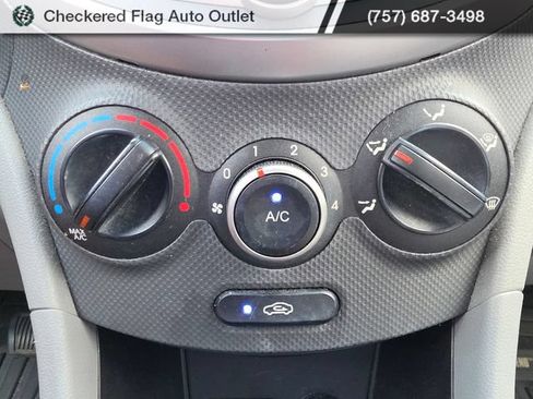 Used 2017 Hyundai Accent SE FWD image 16