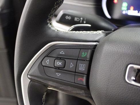 Used 2024 Jeep Grand Cherokee L Limited w/ Luxury Tech Group II image 21