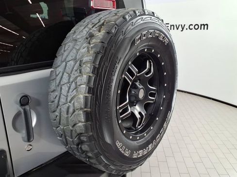 Used 2012 Jeep Wrangler Sport AWD/4WD image 9