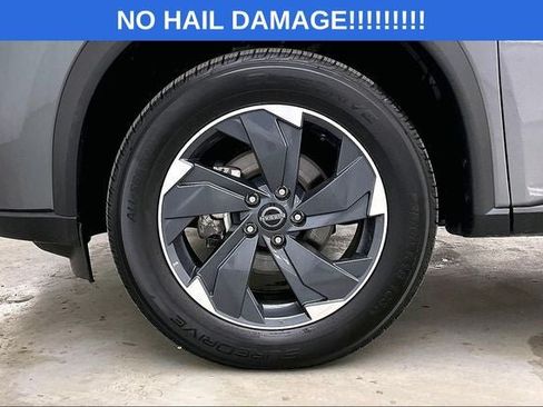Used 2024 Nissan Rogue SV AWD/4WD image 10