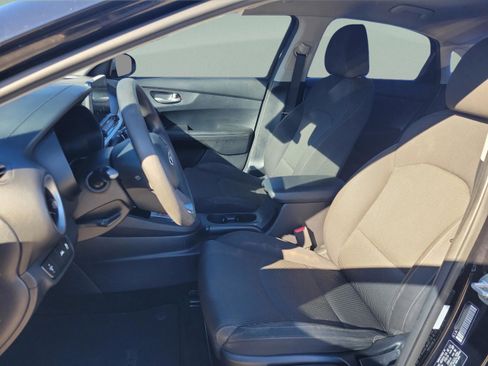 Used 2019 Kia Forte LXS image 6
