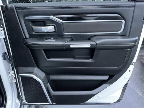 Used 2019 RAM 2500 Laramie image 18