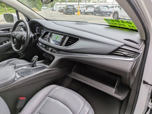 Used 2018 Buick Enclave Premium w/ Trailering Package AWD/4WD image 24