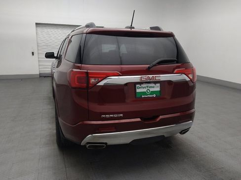 Used 2017 GMC Acadia Denali w/ Technology Package FWD image 6