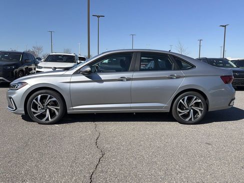 New 2026 Volkswagen Jetta SEL image 2