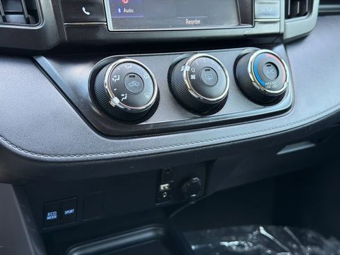Used 2017 Toyota RAV4 LE w/ All Weather Liner Package FWD image 27
