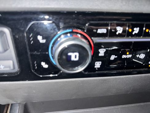Used 2023 GMC Sierra 1500 Elevation AWD/4WD image 23
