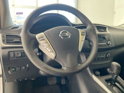 Used 2016 Nissan Sentra S image 14