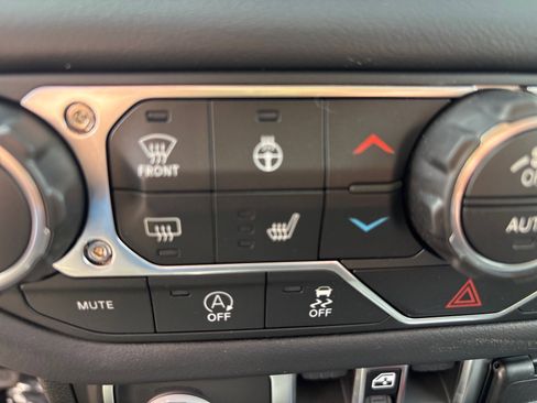 New 2026 Jeep Wrangler Sahara w/ Technology Group AWD/4WD image 16