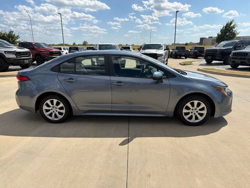 Used 2024 Toyota Corolla LE FWD image 6