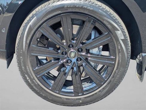 Used 2023 Land Rover Range Rover Long Wheelbase SE AWD/4WD image 27