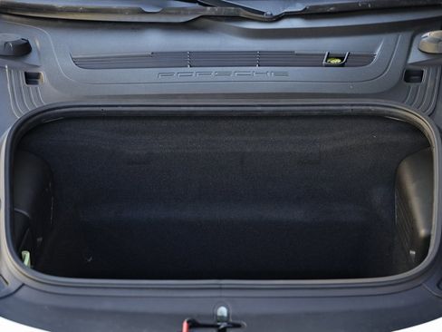 Certified 2019 Porsche 911 Carrera 4S image 27