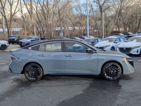 New 2026 Nissan Sentra SR image 2