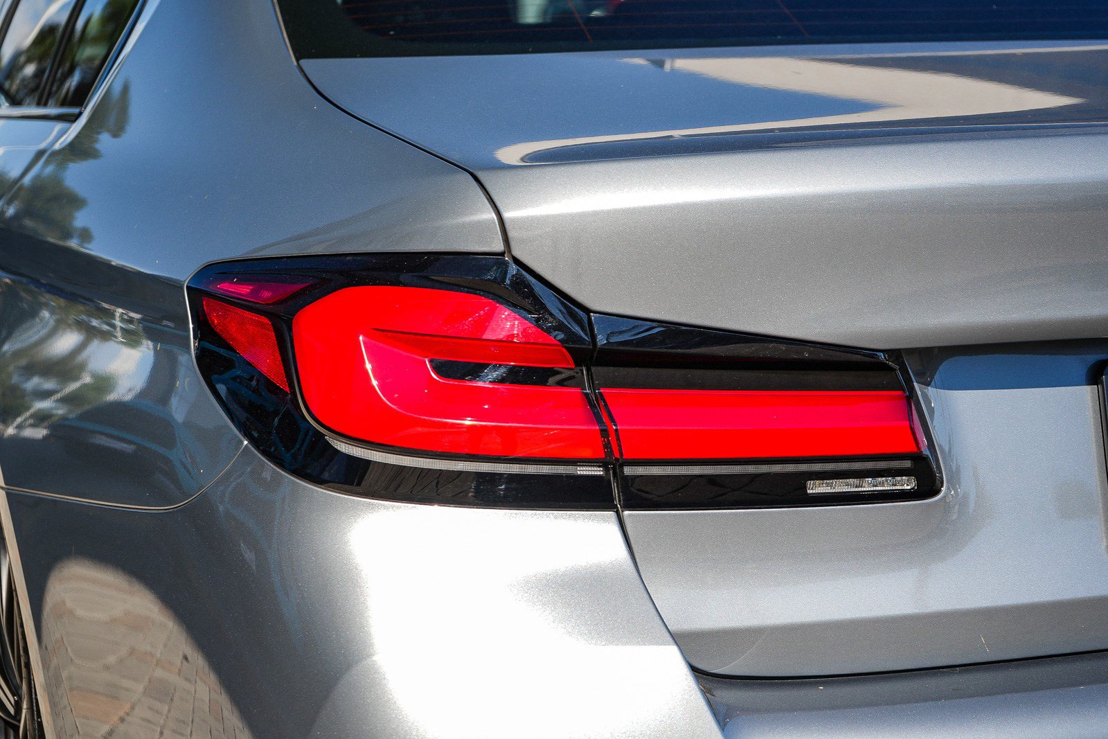 Used 2023 BMW 540i w/ M Sport Package RWD image 10