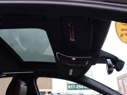 Used 2015 Audi A8 4.0T w/ Luxury Package image 26