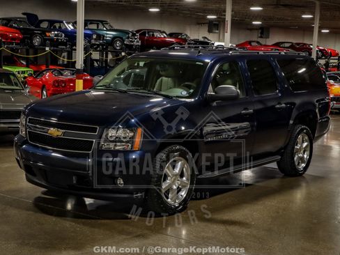 Used 2012 Chevrolet Suburban LT image 31